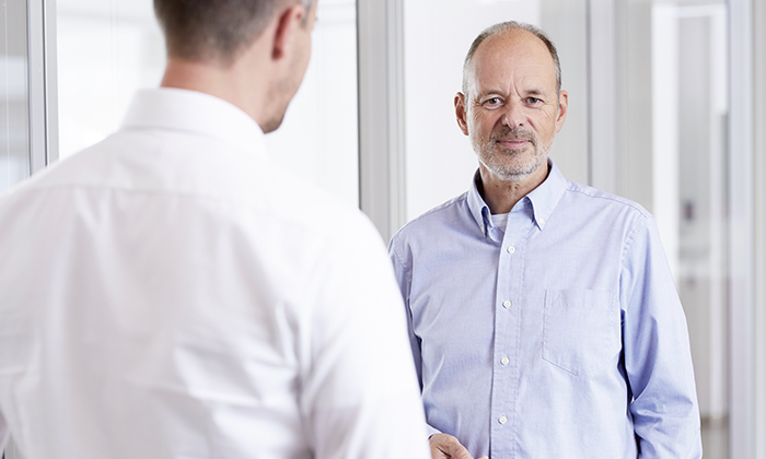 Menu_Teaser_Kontakt_700x420